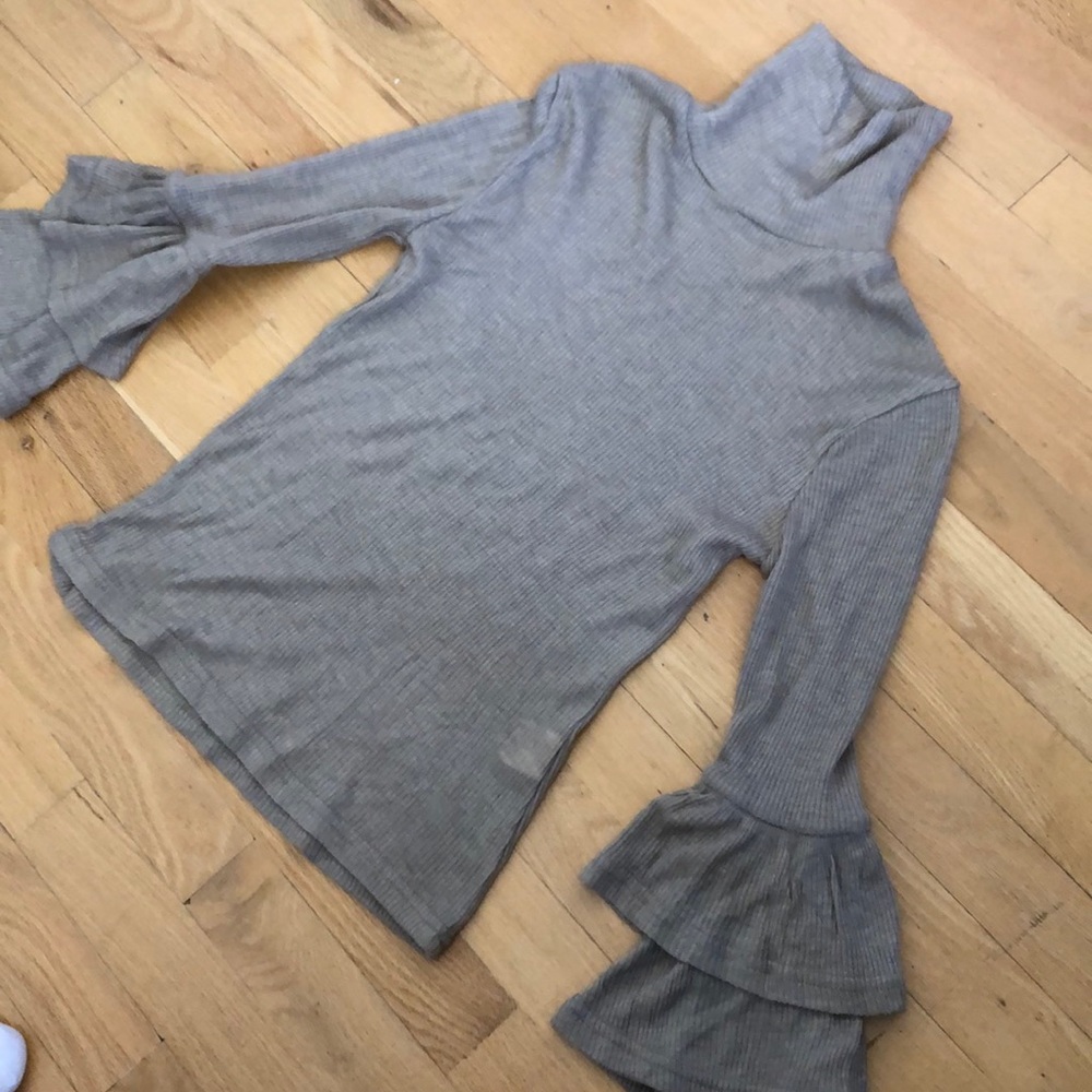 Like new SHEIN mock neck sweater
